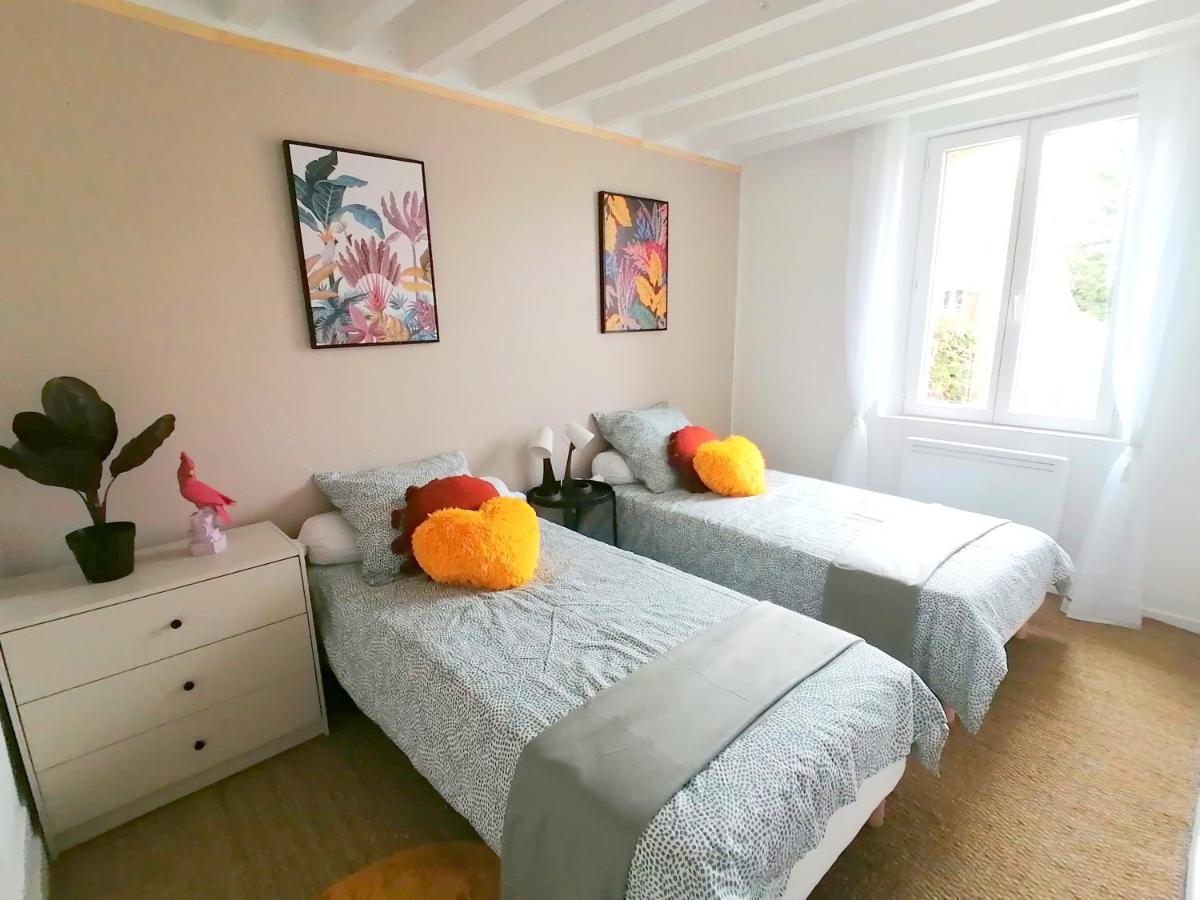 Le Cocoon D'Annabelle - Jolie Maison Avec Jeux Et Grand Jardin Pierrefitte-sur-Sauldre Exterior foto